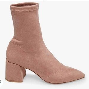 EUC Steve Madden Respect Sock Booties Taupe Beige 7